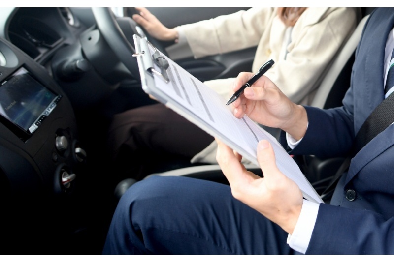 サービス_教習指導員